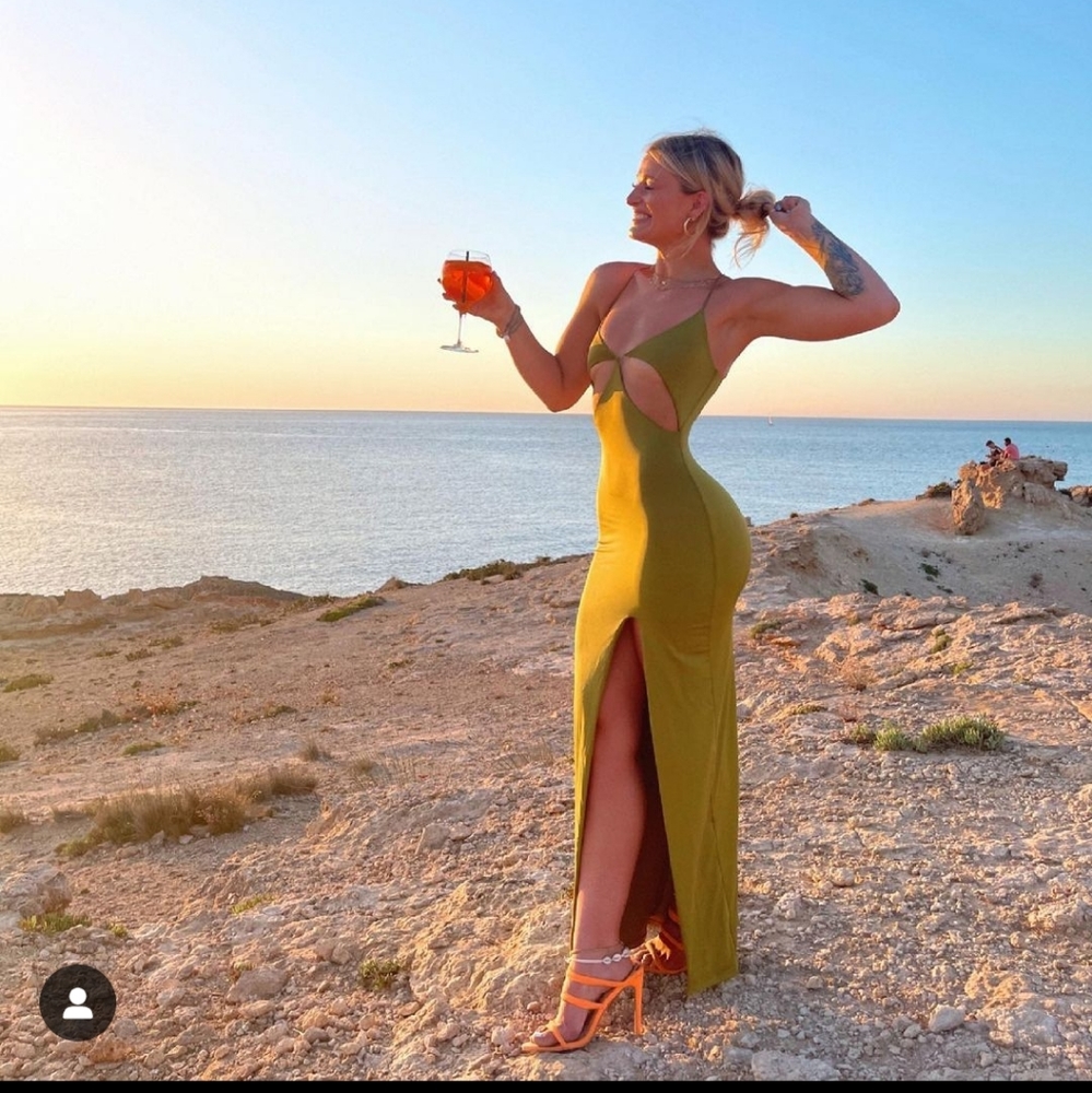 Green cut out maxi